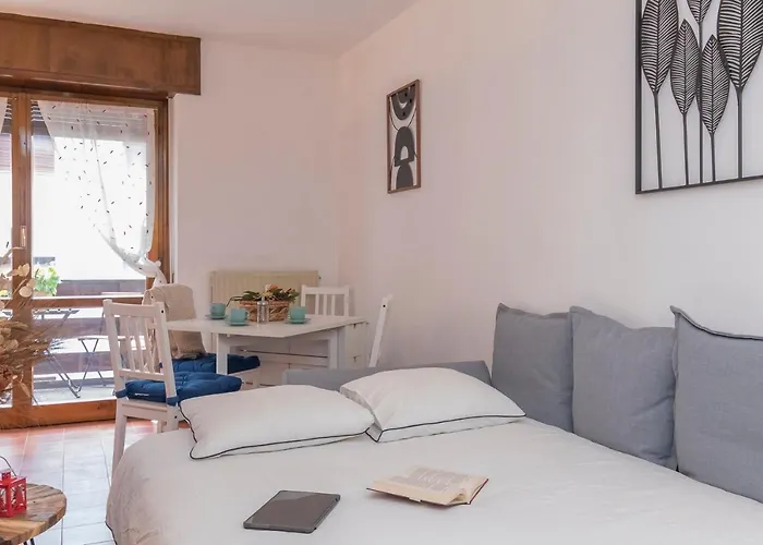 Ihost Flat - Valmalenco Centro דירה *