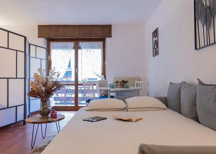 Ihost Flat - Valmalenco Centro דירה *
